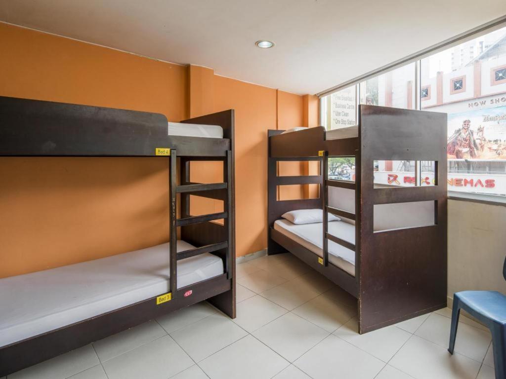 G4 Station Backpackers Hostel *